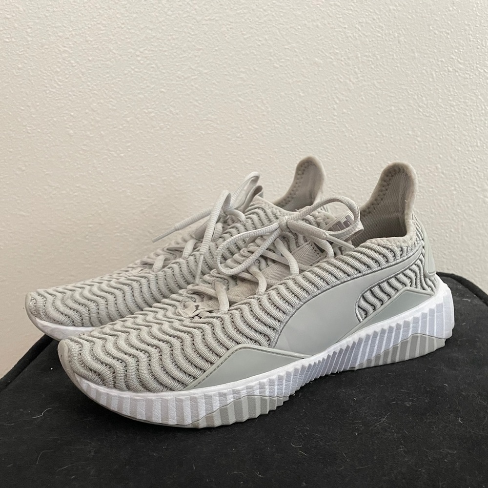 Puma Defy sneakers